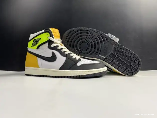 Rep HIGH OG RETRO 1 555088-118 AIR 'VOLT JORDAN GOLD' 0426